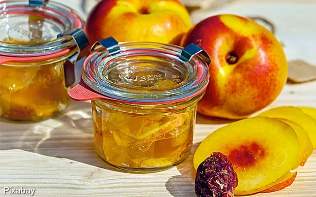 Canned Peaches